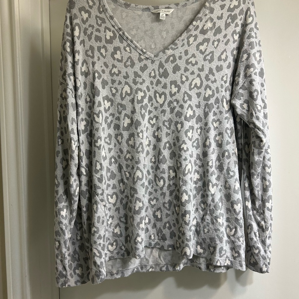 Gray Leopard Print V-Neck Top